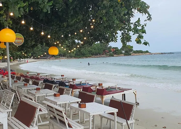 Tom Pizza Resort