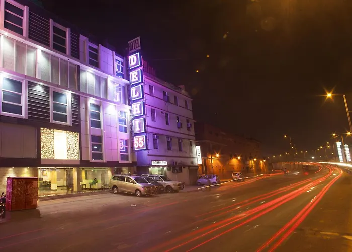 Hotel Delhi 55 -City Center