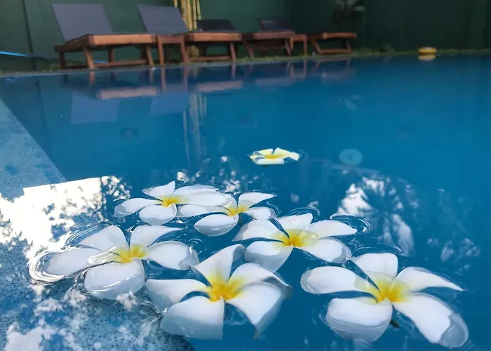 Crescent Resort