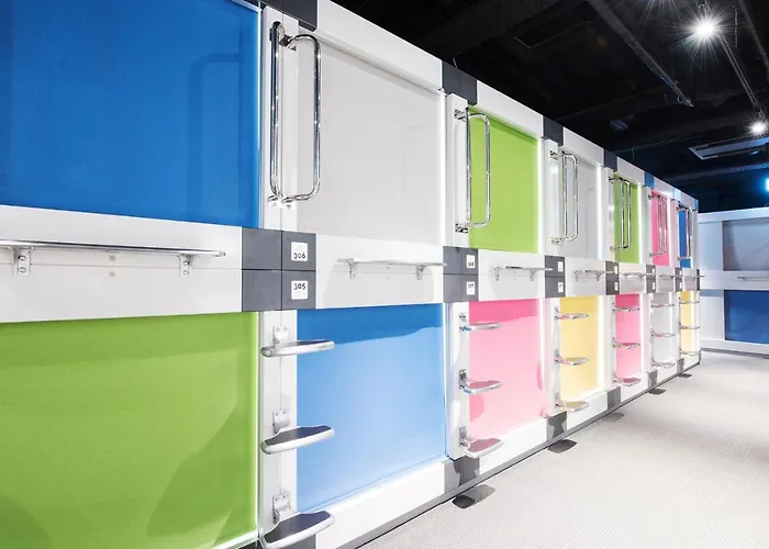 Capsule Hotel Transit Shinjuku Tokio