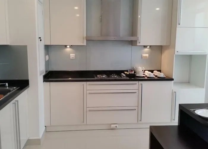 Platinum One - Private Apartment At #1 Bagatalle Road, Unit 7-1 Colombo 3