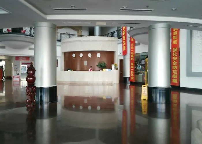 Airport Land Hotel