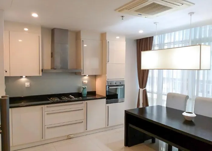 Platinum One - Private Apartment At #1 Bagatalle Road, Unit 7-1 Colombo 3